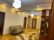 İcarəyə verilir 3 otaqlı 160 m2 yeni tikili Bakı Dövlət Universiteti