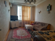 İcarəyə verilir 2 otaqlı 50 m2 köhnə tikili Yeni Yasamal