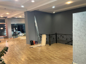 İcarəyə verilir 2 otaqlı 350 m2 obyekt Memar Əcəmi m.