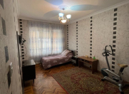 Satılır 3 otaqlı 70 m2 köhnə tikili 9 mkr