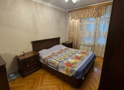 İcarəyə verilir 3 otaqlı 90 m2 köhnə tikili 28 May m.