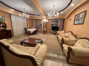 Satılır 4 otaqlı 215 m2 yeni tikili Gənclik m.