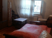 Satılır 4 otaqlı 80 m2 köhnə tikili Ayna Sultanova heykəli