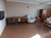 İcarəyə verilir 2 otaqlı 70 m2 köhnə tikili 28 May m.