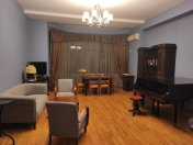 İcarəyə verilir 3 otaqlı 127 m2 yeni tikili Sahil m.