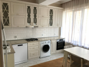 İcarəyə verilir 2 otaqlı 95 m2 yeni tikili 28 May m.