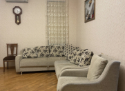 Satılır 2 otaqlı 77.7 m2 köhnə tikili Ayna Sultanova heykəli