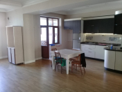 Satılır 3 otaqlı 100 m2 yeni tikili Nəriman Nərimanov m.