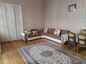 Satılır 3 otaqlı 98 m2 köhnə tikili İçəri Şəhər m.