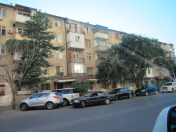 Satılır 4 otaqlı 80 m2 köhnə tikili Elmlər Akademiyası m.