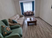 Satılır 3 otaqlı 70 m2 köhnə tikili Neftçilər m.