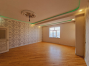 Satılır 3 otaqlı 135 m2 yeni tikili Xırdalan