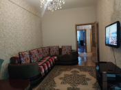 Satılır 2 otaqlı 65 m2 yeni tikili Gənclik m.