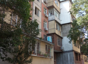 Satılır 2 otaqlı 45 m2 köhnə tikili 5 mkr