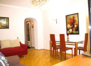 İcarəyə verilir 2 otaqlı 82 m2 köhnə tikili Sahil m.