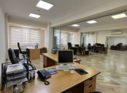 İcarəyə verilir 12 otaqlı 400 m2 ofis Elmlər Akademiyası m.
