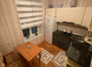 İcarəyə verilir 3 otaqlı 60 m2 köhnə tikili Bakıxanov