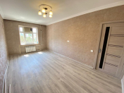 Satılır 2 otaqlı 60 m2 köhnə tikili Həzi Aslanov m.