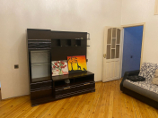İcarəyə verilir 2 otaqlı 50 m2 köhnə tikili İçəri Şəhər m.