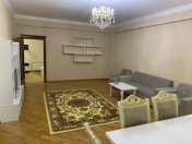 Satılır 4 otaqlı 158 m2 yeni tikili Şah İsmayıl Xətai m.