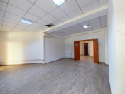 Satılır 1 otaqlı 120 m2 obyekt Neftçilər m.