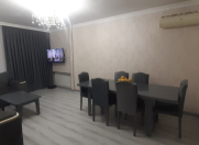 Satılır 3 otaqlı 70 m2 köhnə tikili 3 mkr