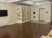 Satılır 4 otaqlı 180 m2 yeni tikili Xırdalan