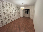 Satılır 2 otaqlı 60 m2 köhnə tikili Əhmədli m.