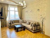 Satılır 2 otaqlı 65 m2 yeni tikili 28 May m.