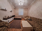 Satılır 3 otaqlı 65 m2 köhnə tikili Dostluq kinoteatrı