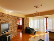 İcarəyə verilir 3 otaqlı 100 m2 köhnə tikili Sahil m.