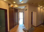 Satılır 4 otaqlı 170 m2 yeni tikili Nəriman Nərimanov m.