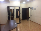 İcarəyə verilir 11 otaqlı 300 m2 ofis Gənclik m.