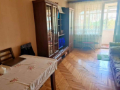 Satılır 2 otaqlı 60 m2 köhnə tikili Ayna Sultanova heykəli