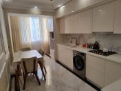 İcarəyə verilir 2 otaqlı 70 m2 köhnə tikili Nəriman Nərimanov m.