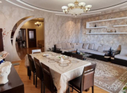 Satılır 4 otaqlı 160 m2 yeni tikili Nəriman Nərimanov m.