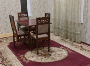 İcarəyə verilir 4 otaqlı 135 m2 köhnə tikili 28 May m.