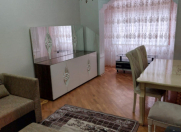 İcarəyə verilir 3 otaqlı 92 m2 köhnə tikili Gənclik m.