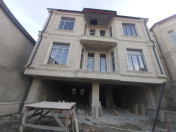 Satılır 6 otaqlı 270 m2 həyət evi 6 mkr