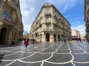 Satılır 3 otaqlı 90 m2 köhnə tikili Sahil m.