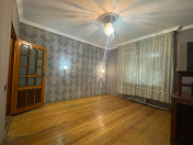 Satılır 2 otaqlı 65 m2 köhnə tikili Flame Towers