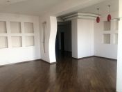 Satılır 4 otaqlı 146 m2 yeni tikili 9 mkr