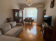 İcarəyə verilir 3 otaqlı 60 m2 köhnə tikili Memar Əcəmi m.