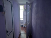 Satılır 1 otaqlı 32 m2 köhnə tikili Yasamal r.