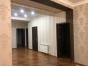 Satılır 3 otaqlı 130 m2 yeni tikili Ağ şəhər