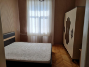 İcarəyə verilir 2 otaqlı 52 m2 köhnə tikili Bakı Dövlət Universiteti