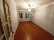 Satılır 2 otaqlı 40 m2 obyekt Nizami m.