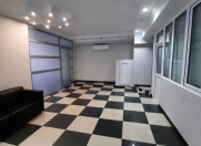 Satılır 4 otaqlı 143 m2 obyekt Şah İsmayıl Xətai m.