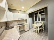 İcarəyə verilir 2 otaqlı 60 m2 köhnə tikili Xətai r.