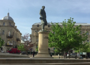 Satılır 1 otaqlı 100 m2 obyekt Nizami m.